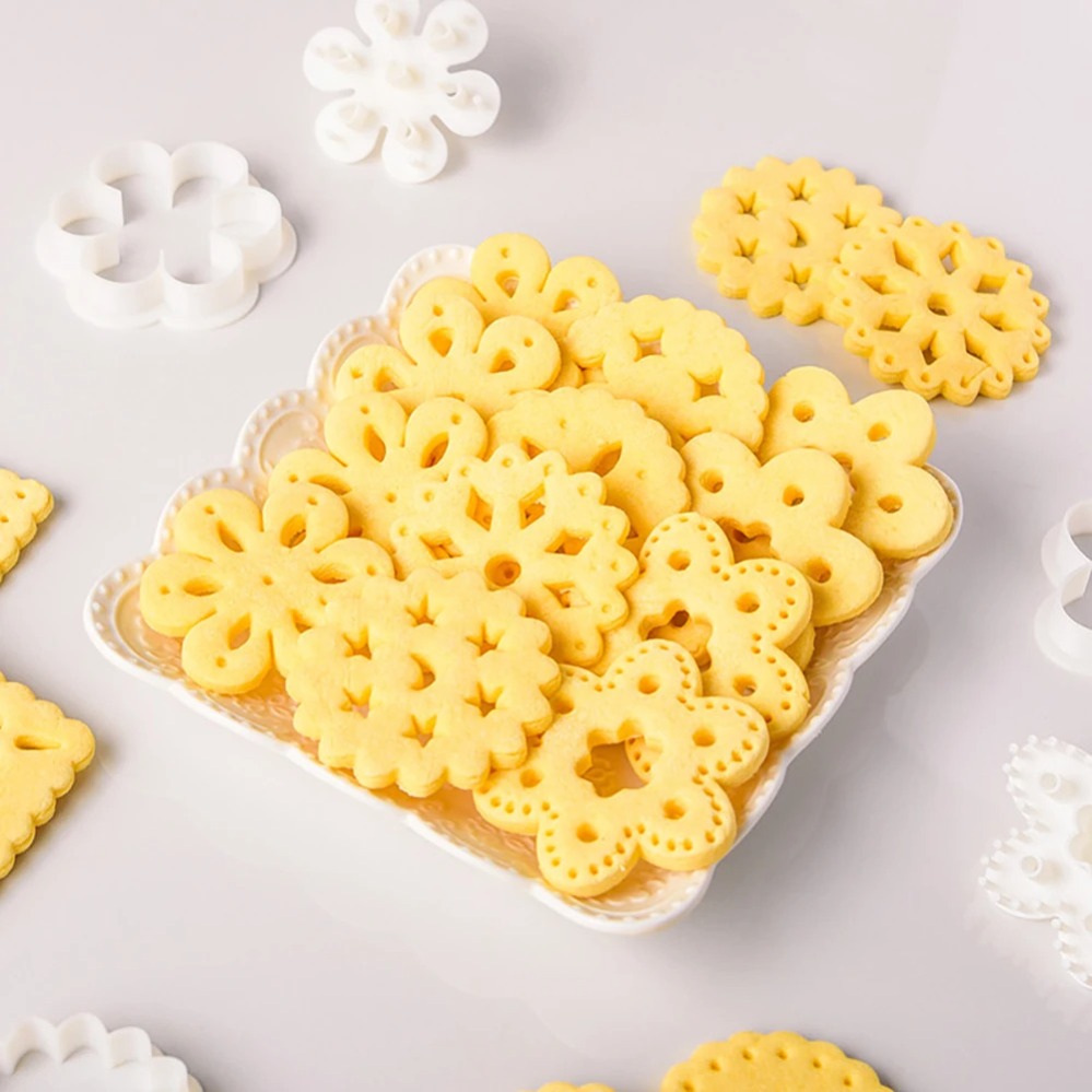 Baking Kitchen Diy - قالب بسكويت بتصميم هندسي مفرغ، قوالب