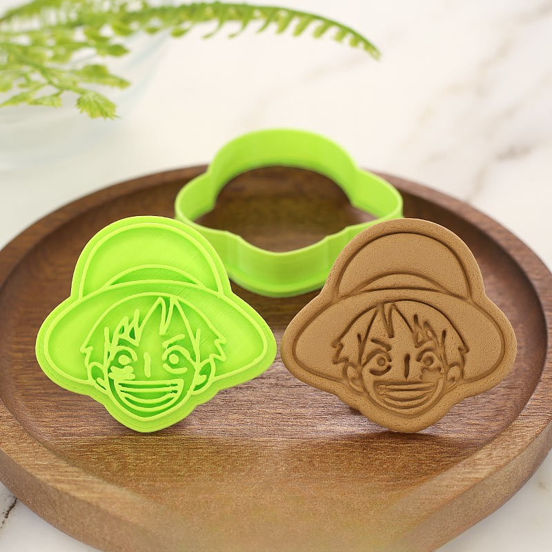 Kitchen Baking Molds - قالب طهي وتشكيل على شكل شخصيات