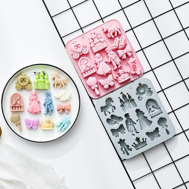 🌸 قالب سيليكون بـ 12 تجويفًا ع - مراجعة Kitchen Baking Molds وسعره
