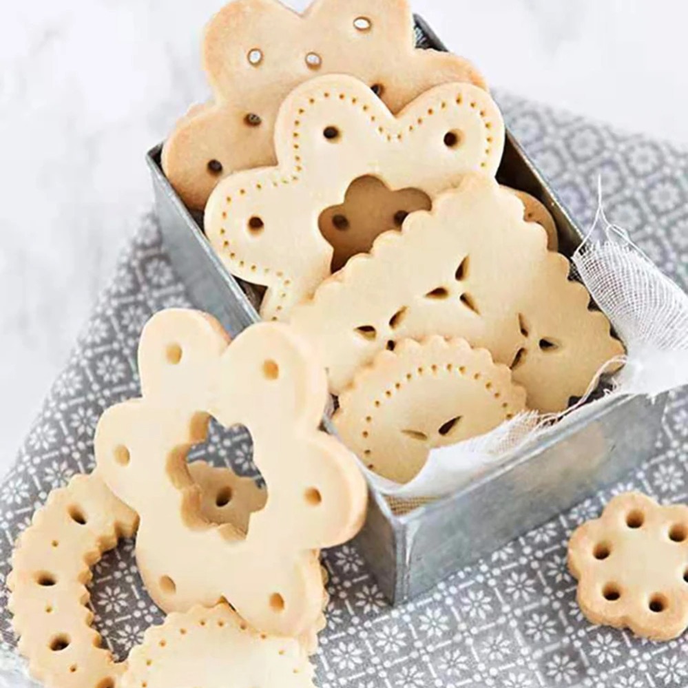 قالب بسكويت بتصميم هندسي مفرغ، - مراجعة Baking Kitchen Diy وسعره